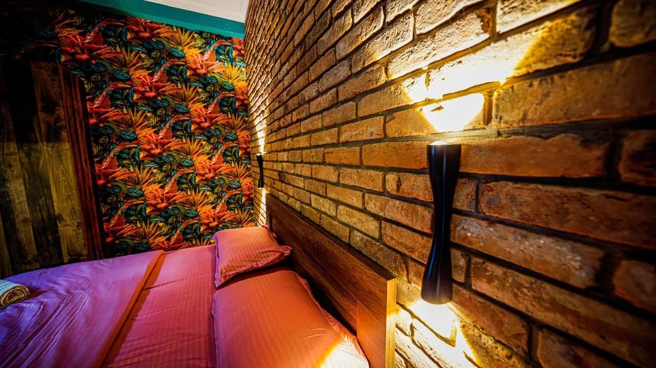 Anbani Apartments - City Center Тбилиси